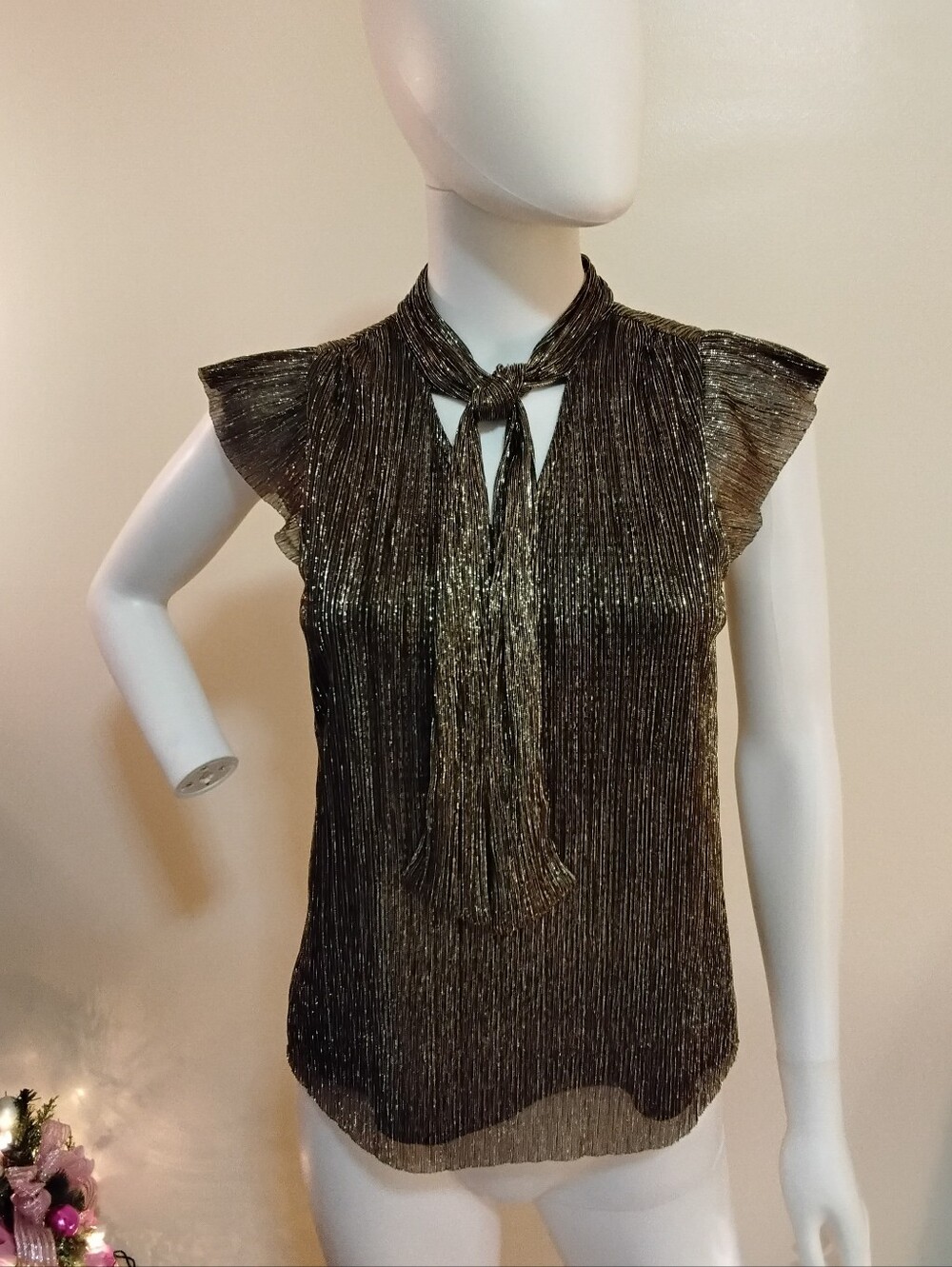 Banana Republic Gold & Black Shimmer Metallic Pleated Tie‑Neck Top Size XSP